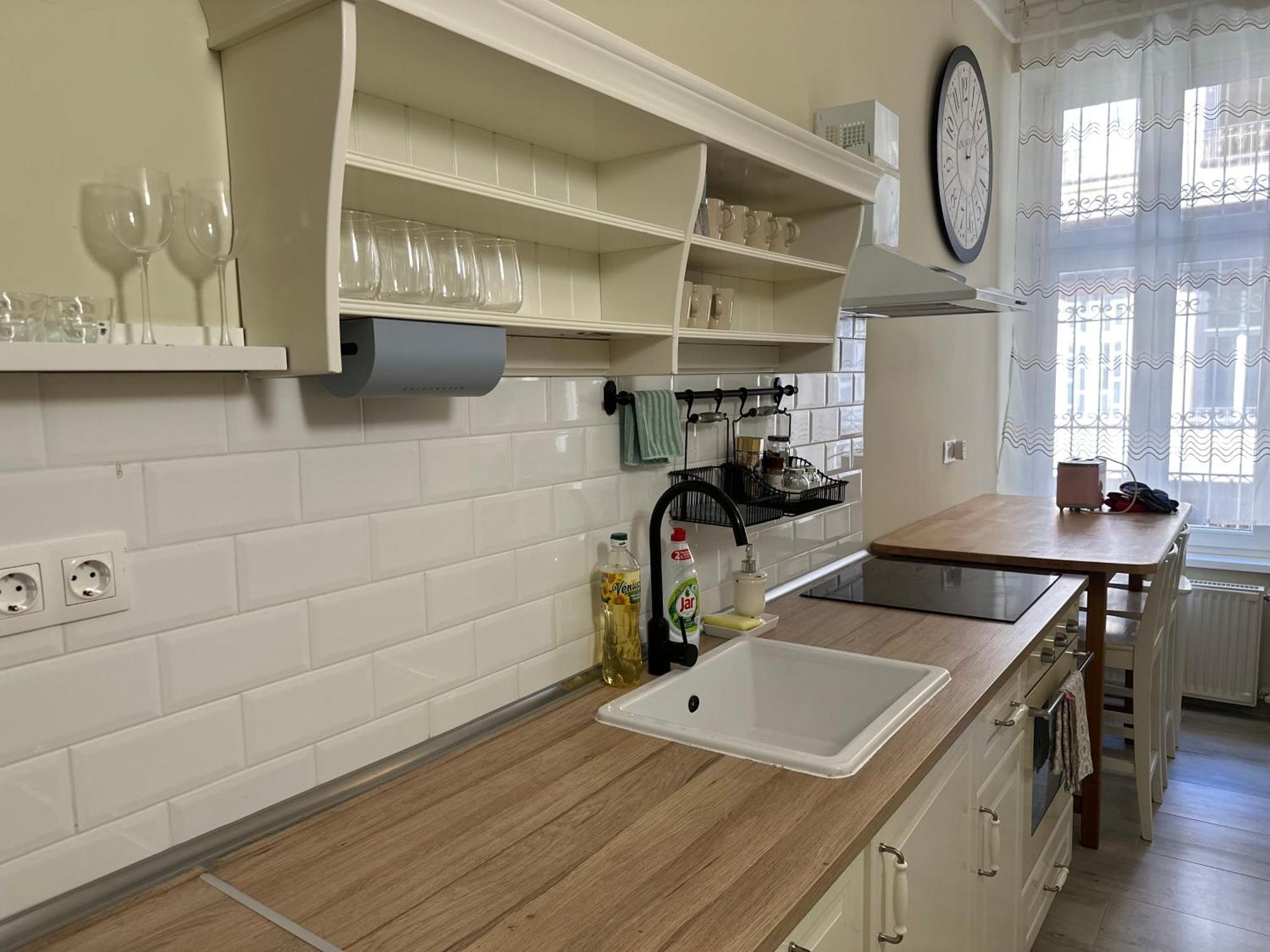 Apartment Spacious And Stylish Jokai *