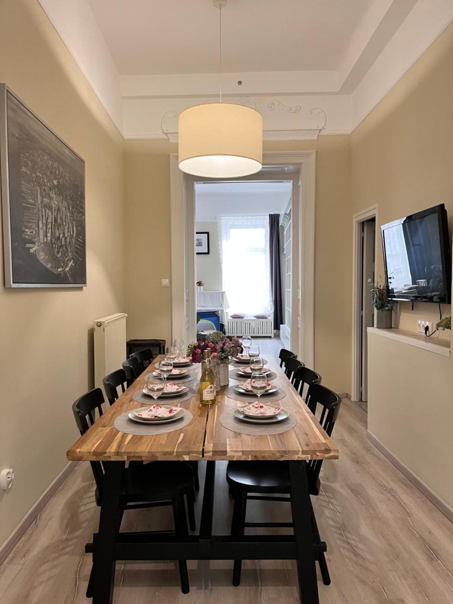 Spacious And Stylish Jokai Budapest
